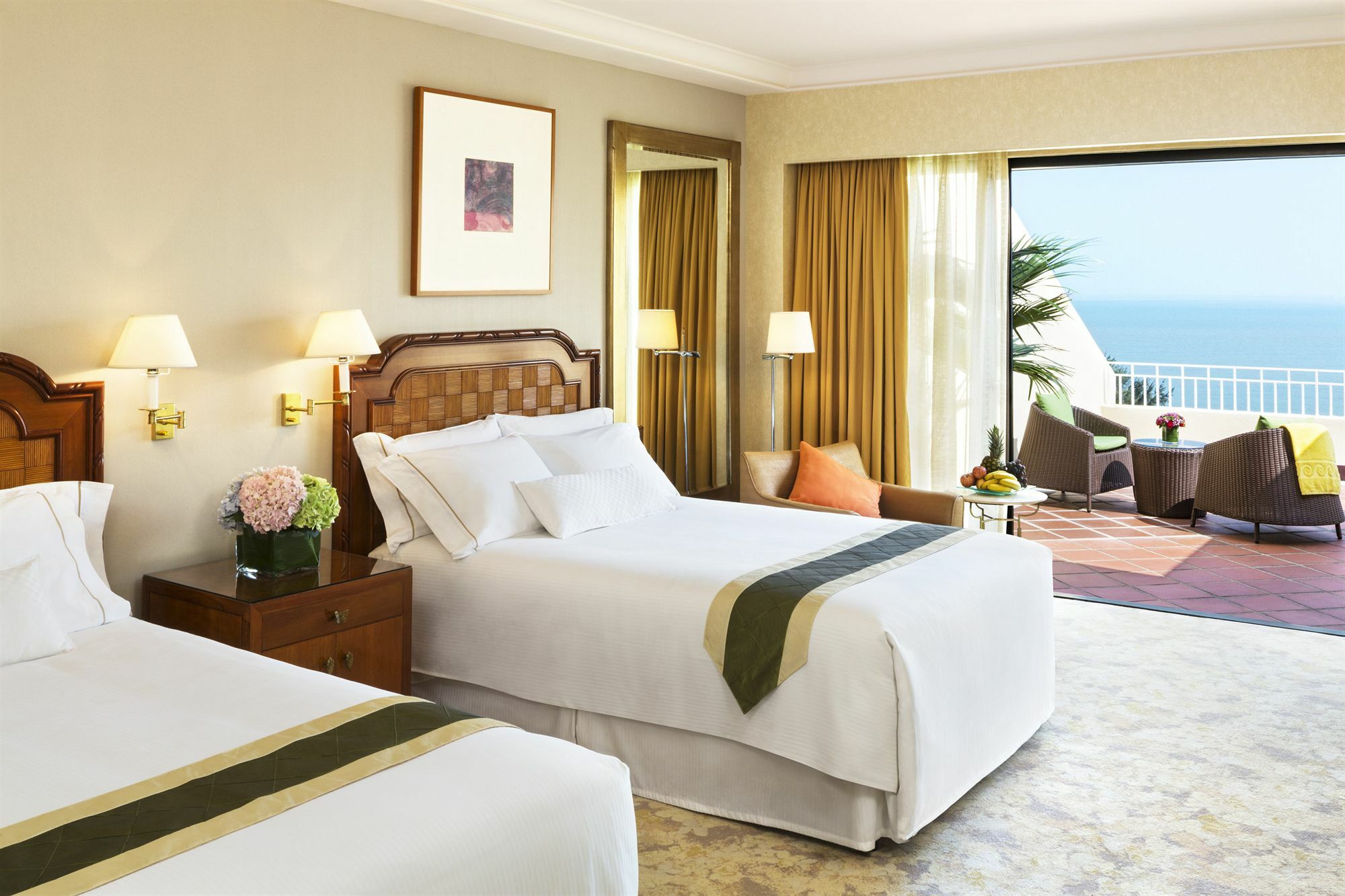 Grand Coloane Resort Μακάο Εξωτερικό φωτογραφία A guest room at the Four Seasons Hotel